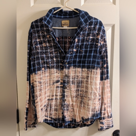 Tops - Medium Bleached Blue Flannel